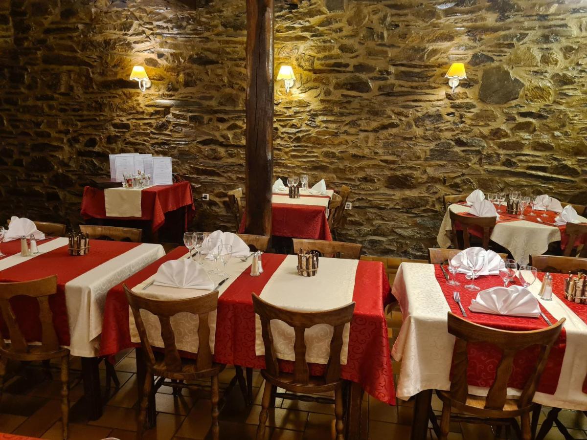 Logis Le Franco Belge Hotel Montherme Exterior photo